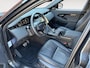 Land Rover Range Rover Evoque 1.5 P270e PHEV AWD SE Dynamic Edition | Black Pack | Keramische coating | Panoramadak | Meridian audio-installatie | Elektrisch verstelbare stoelen incl. geheugenfunctie | 3D camera | Apple/Android Carplay | Elektrisch verstelbare achterklep | Stoelverwarming