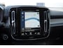 Volvo XC40 T4 211PK Automaat Recharge R-Design / Adaptieve cruise control / BLIS / stoel - en stuurwielverwarming / Elektrische achterklep / Parkeersensoren met camera / Apple carplay / All season banden