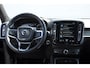Volvo XC40 T4 211PK Automaat Recharge R-Design / Adaptieve cruise control / BLIS / stoel - en stuurwielverwarming / Elektrische achterklep / Parkeersensoren met camera / Apple carplay / All season banden