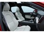 Volvo XC60 2.0 T5 Inscription | Achteruitrijcamera | Panoramadak | Adaptieve Cruise Control | Harman/Kardon | Bestuurdersstoel met geheugenfunctie | Stoelverwarming | Apple Carplay | Android Auto