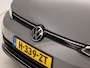 Volkswagen Golf 1.5 TSI Sport (4 CILINDER, APPLE CARPLAY, MEMORY SEAT, CAMERA, DYNAMISCHE KNIPPERLICHTEN, ALCANTARA, SPORTSTOELEN, GETINT GLAS, KEYLESS START, SFEERVERLICHTING, NIEUWSTAAT)