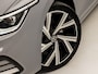 Volkswagen Golf 1.5 TSI Sport (4 CILINDER, APPLE CARPLAY, MEMORY SEAT, CAMERA, DYNAMISCHE KNIPPERLICHTEN, ALCANTARA, SPORTSTOELEN, GETINT GLAS, KEYLESS START, SFEERVERLICHTING, NIEUWSTAAT)