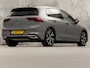 Volkswagen Golf 1.5 TSI Sport (4 CILINDER, APPLE CARPLAY, MEMORY SEAT, CAMERA, DYNAMISCHE KNIPPERLICHTEN, ALCANTARA, SPORTSTOELEN, GETINT GLAS, KEYLESS START, SFEERVERLICHTING, NIEUWSTAAT)