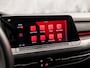 Volkswagen Golf 1.5 TSI Sport (4 CILINDER, APPLE CARPLAY, MEMORY SEAT, CAMERA, DYNAMISCHE KNIPPERLICHTEN, ALCANTARA, SPORTSTOELEN, GETINT GLAS, KEYLESS START, SFEERVERLICHTING, NIEUWSTAAT)