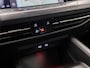 Volkswagen Golf 1.5 TSI Sport (4 CILINDER, APPLE CARPLAY, MEMORY SEAT, CAMERA, DYNAMISCHE KNIPPERLICHTEN, ALCANTARA, SPORTSTOELEN, GETINT GLAS, KEYLESS START, SFEERVERLICHTING, NIEUWSTAAT)