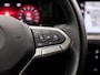 Volkswagen Golf 1.5 TSI Sport (4 CILINDER, APPLE CARPLAY, MEMORY SEAT, CAMERA, DYNAMISCHE KNIPPERLICHTEN, ALCANTARA, SPORTSTOELEN, GETINT GLAS, KEYLESS START, SFEERVERLICHTING, NIEUWSTAAT)