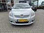 Toyota Verso 1.8 VVT-i ASPIRATION TREKHAAK 1300KG TREKGEW PARK-SENSOREN CRUISE CLIMA 17'' LM-VELGEN BLUETOOTH NL-AUTO