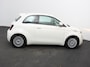 Fiat 500 Urban 42 kWh Airco Climate control 360 Camera Stoelverwarming Keyless Wireless CarPlay Dodehoek Assistant 85 kW Charger Actieradius 320km WLTP