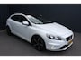 Volvo V40 2.0 D2 R-Design Business -PANORAMA - TREKHAAK - PDC