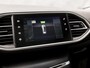 Peugeot 308 SW 1.2 PureTech Sport (PANORAMADAK, NAVIGATIE, PARKEERSENSOREN, SPORTSTOELEN, GETINT GLAS, CRUISE, LM VELGEN, NIEUWSTAAT)