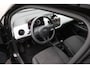 Volkswagen Up! 1.0 BMT move up! 2018 NAP | Airco | Bluetooth | Elektrishe ramen + spiegels | Automatische verlichting | Goede allseason banden