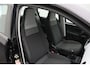 Volkswagen Up! 1.0 BMT move up! 2018 NAP | Airco | Bluetooth | Elektrishe ramen + spiegels | Automatische verlichting | Goede allseason banden