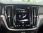 Volvo V60 2.0 T6 Recharge AWD R-Design 340pk Panoramadak / Trekhaak / Camera