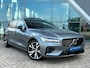 Volvo V60 2.0 T6 Recharge AWD R-Design 340pk Panoramadak / Trekhaak / Camera
