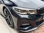 BMW 3-Serie 318i High Executive Edition | M-Sport | Schuif dak | Camera | BTW auto |