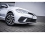 Volkswagen Polo 1.0 TSI Life | Airco | Lichtmetalen velgen 15" | Parkeersensoren voor en achter