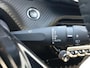 Peugeot 2008 1.2T 100pk Allure Pack | Climate control | Navigatie | Lm velgen | Camera | Apple / Android | All season banden