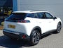 Peugeot 2008 1.2T 100pk Allure Pack | Climate control | Navigatie | Lm velgen | Camera | Apple / Android | All season banden