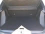 Peugeot 2008 1.2T 100pk Allure Pack | Climate control | Navigatie | Lm velgen | Camera | Apple / Android | All season banden