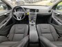 Volvo V60 2.0 T3 153PK Momentum | Trekhaak | Cruise Control | PDC achter | 17'' | Bluetooth | Navi |