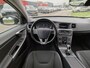 Volvo V60 2.0 T3 153PK Momentum | Trekhaak | Cruise Control | PDC achter | 17'' | Bluetooth | Navi |