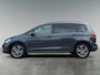 Volkswagen Touran 1.5 150pk TSI Highline 7p Rijstrookwisselassistent 'Side Assist' | Panoramaschuif-kanteldak | 'Easy Open & Close' Pakket