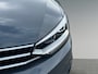Volkswagen Touran 1.5 150pk TSI Highline 7p Rijstrookwisselassistent 'Side Assist' | Panoramaschuif-kanteldak | 'Easy Open & Close' Pakket