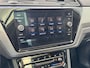 Volkswagen Touran 1.5 150pk TSI Highline 7p Rijstrookwisselassistent 'Side Assist' | Panoramaschuif-kanteldak | 'Easy Open & Close' Pakket