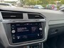 Volkswagen Tiguan 1.5 TSI R-Line Business+  Trekhaak  Camera  20''  Black style  IQ light
