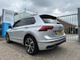 Volkswagen Tiguan 1.5 TSI R-Line Business+  Trekhaak  Camera  20''  Black style  IQ light