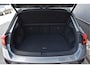 Volkswagen T-Roc 1.5 TSI R-Line Black Style LED grill, Adaptive cruise, Ergo active + Massage, IQ Light, Afn. trekhaak, Camera