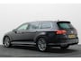 Volkswagen Passat Variant 1.6 TDI DSG Highline Business R-Line Panoramadak, Virtual Cockpit, Trekhaak, Camera, Apple Carplay, PDC, 17''