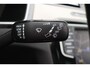 Volkswagen Passat Variant 1.6 TDI DSG Highline Business R-Line Panoramadak, Virtual Cockpit, Trekhaak, Camera, Apple Carplay, PDC, 17''