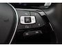 Volkswagen Passat Variant 1.6 TDI DSG Highline Business R-Line Panoramadak, Virtual Cockpit, Trekhaak, Camera, Apple Carplay, PDC, 17''