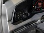Volkswagen Golf 1.5 eTSI R-Line Business+ 150pk / Dodehoek detectie / Elektrisch verstelbare stoelen met geheugen / Achteruitrijcamera / Stoelverwarming / Apple carplay /