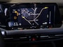 Volkswagen Golf 1.5 eTSI R-Line Business+ 150pk / Dodehoek detectie / Elektrisch verstelbare stoelen met geheugen / Achteruitrijcamera / Stoelverwarming / Apple carplay /