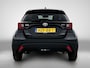 Toyota Yaris 1.5 Hybrid 115 Dynamic | BTW voertuig | Stoel+stuurverwarming | Apple CarPlay/Android Auto | Climate Control | Cruise Control Adaptive | Achteruitrijcamera | Parkeersensoren voor+achter |
