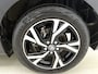 Toyota Yaris 1.5 Hybrid 115 Dynamic Comfort Pack | BTW voertuig | Dodehoek detectie | Stoel+stuurverwarming | Apple CarPlay/Android Auto | Climate Control | Cruise Control Adaptive | Achteruitrijcamera | Parkeersensoren voor+achter |