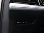 Volkswagen Touareg 3.0 TSi eHybrid 4MOTION Elegance | Nachtvisie | Stoel verwarming/ventilatie + stuurverwarming | Schuif/kantel dak | Luchtvering | Voorruitverwarming | Memory seats |