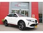 Alfa Romeo Junior 1.2 145PK AUTOMAAT Hybrid IBRIDA SPECIALE | PANORAMA SCHUIF/KANTEL DAK | AFNEEMBARE TREKHAAK | TECHNO PACK: LED MATRIX KOPLAMPEN/AUTOMATISCH DIMMENDE BINNENSPIEGEL/DRAADLOZE TELEFOONLADER/ELEKTRISCH VERSTELBARE EN VERWARMBARE ZIJSPIEGELS MET DODEHOEK DETECTIE, ELEKTRISCH INKLAPBAAR/NAVIGATIE/HANDS-FREE ACHTERKLEP/KEYLESS ENTRY/USB TYPE C/ADAPTIVE CRUISE CONTROL MET LANE CENTERING EN FILE-ASSISTENT/ACHTERUITRIJ CAMERA MET DYNAMISCHE RIJLIJNEN/AUDIOSYSTEEM MET 6 SPEAKERS | PREMIUM PACK: "SPIGA" STOFFEN/ECOLEDER BEKLEDING MET RODE ACCENTEN - 6-VOUDIG ELEKTRISCH VERSTELBARE BESTUURDERSSTOEL, 6-VOUDIG VERSTELBARE PASSAGIERSSTOEL/VERWARMBARE VOORSTOELEN/LEDEREN STUURWIEL/AMBIENT LIGHT/INTERIEURVERLICHTING VOOR EN ACHTER MET LED TOUCH/DONKERE GETINTE ACHTERRUITEN/HOOGGLAS ZWARTE BODYKIT MET RODE ACCENTEN | 18" LICHTMETALEN VELGEN "PETALI" | DRAADLOZE APPLE CARPLAY/ANDROID AUTO |
