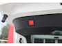 Alfa Romeo Junior 1.2 145PK AUTOMAAT Hybrid IBRIDA SPECIALE | PANORAMA SCHUIF/KANTEL DAK | AFNEEMBARE TREKHAAK | TECHNO PACK: LED MATRIX KOPLAMPEN/AUTOMATISCH DIMMENDE BINNENSPIEGEL/DRAADLOZE TELEFOONLADER/ELEKTRISCH VERSTELBARE EN VERWARMBARE ZIJSPIEGELS MET DODEHOEK DETECTIE, ELEKTRISCH INKLAPBAAR/NAVIGATIE/HANDS-FREE ACHTERKLEP/KEYLESS ENTRY/USB TYPE C/ADAPTIVE CRUISE CONTROL MET LANE CENTERING EN FILE-ASSISTENT/ACHTERUITRIJ CAMERA MET DYNAMISCHE RIJLIJNEN/AUDIOSYSTEEM MET 6 SPEAKERS | PREMIUM PACK: "SPIGA" STOFFEN/ECOLEDER BEKLEDING MET RODE ACCENTEN - 6-VOUDIG ELEKTRISCH VERSTELBARE BESTUURDERSSTOEL, 6-VOUDIG VERSTELBARE PASSAGIERSSTOEL/VERWARMBARE VOORSTOELEN/LEDEREN STUURWIEL/AMBIENT LIGHT/INTERIEURVERLICHTING VOOR EN ACHTER MET LED TOUCH/DONKERE GETINTE ACHTERRUITEN/HOOGGLAS ZWARTE BODYKIT MET RODE ACCENTEN | 18" LICHTMETALEN VELGEN "PETALI" | DRAADLOZE APPLE CARPLAY/ANDROID AUTO |