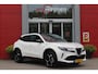 Alfa Romeo Junior 1.2 145PK AUTOMAAT Hybrid IBRIDA SPECIALE | PANORAMA SCHUIF/KANTEL DAK | AFNEEMBARE TREKHAAK | TECHNO PACK: LED MATRIX KOPLAMPEN/AUTOMATISCH DIMMENDE BINNENSPIEGEL/DRAADLOZE TELEFOONLADER/ELEKTRISCH VERSTELBARE EN VERWARMBARE ZIJSPIEGELS MET DODEHOEK DETECTIE, ELEKTRISCH INKLAPBAAR/NAVIGATIE/HANDS-FREE ACHTERKLEP/KEYLESS ENTRY/USB TYPE C/ADAPTIVE CRUISE CONTROL MET LANE CENTERING EN FILE-ASSISTENT/ACHTERUITRIJ CAMERA MET DYNAMISCHE RIJLIJNEN/AUDIOSYSTEEM MET 6 SPEAKERS | PREMIUM PACK: "SPIGA" STOFFEN/ECOLEDER BEKLEDING MET RODE ACCENTEN - 6-VOUDIG ELEKTRISCH VERSTELBARE BESTUURDERSSTOEL, 6-VOUDIG VERSTELBARE PASSAGIERSSTOEL/VERWARMBARE VOORSTOELEN/LEDEREN STUURWIEL/AMBIENT LIGHT/INTERIEURVERLICHTING VOOR EN ACHTER MET LED TOUCH/DONKERE GETINTE ACHTERRUITEN/HOOGGLAS ZWARTE BODYKIT MET RODE ACCENTEN | 18" LICHTMETALEN VELGEN "PETALI" | DRAADLOZE APPLE CARPLAY/ANDROID AUTO |