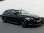 BMW 3-Serie Touring 330e 293pk Business Edition Plus | Full LED | Sfeerverlichting | 20" M-sport velgen | Trekhaak