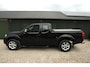 Nissan Navara 2.5 dCi LE Double Cab/AIRCO/4X4/CLIMA/ABS/LMV/TOPBOX/