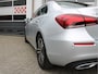 Mercedes-Benz A-klasse 200 Automaat 163PK Business Solution Luxury /NAVI/ACC/PDC/Camera/Leder/Lane assist/Stoelverwarming/Carplay/LED/NAP! 1e eig!