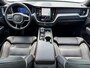 Volvo XC60 T8 Plug-in-hybrid AWD Polestar Engineered | 22 inch hoogglans zwart | Trekhaak elektr.