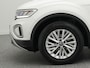 Volkswagen T-Roc 1.5 TSI 150 PK Style Automaat | LED | Adaptieve Cruise Control | Stoelverwarming Voor | Achteruitrij Camera |