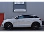 Volkswagen T-Roc 1.5 TSI R-Line Black Style LED grill, Ascot grijs, Adaptive cruise, Ergo active + Massage, IQ Light, Afn. trekhaak, Camera