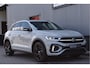 Volkswagen T-Roc 1.5 TSI R-Line Black Style LED grill, Ascot grijs, Adaptive cruise, Ergo active + Massage, IQ Light, Afn. trekhaak, Camera