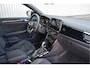 Volkswagen T-Roc 1.5 TSI R-Line Black Style LED grill, Ascot grijs, Adaptive cruise, Ergo active + Massage, IQ Light, Afn. trekhaak, Camera